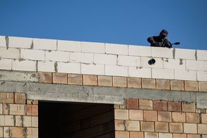 Įvertino tai, kas vyksta NT rinkoje: pateikė tris scenarijus, kas gali nutikti