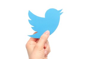 „Twitter“ svetainėje mėlyno paukščio logotipas pakeistas nauju simboliu