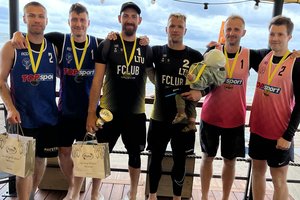 Pirmajame Lietuvos paplūdimio tinklinio čempionato atrankos etape varžėsi 41 komanda