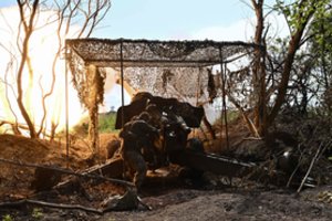 Ukrainos Generalinio štabo atstovas: dalis Bachmuto jau po mūsų ugnimi, rusai turi naują puolimo planą 