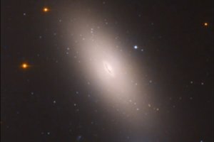 Atrasta keista galaktika privertė mokslininkus suabejoti kosminės evoliucijos teorijomis