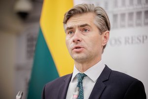 K. Budrys neatsako, ar viešais pareiškimais apie „Leopard“ tankus A. Anušauskas susilpnino Lietuvos derybines pozicijas