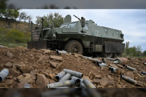 Stebėtojai praneša: „Wagner“ į Baltarusiją atsigabeno savo „firminius“ šarvuočius