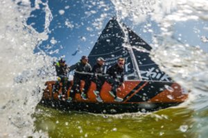 Priešpaskutiniame „Kuršių marių regatos“ etape – skaudus incidentas, privertęs iš lenktynių pasitraukti vienus lyderius