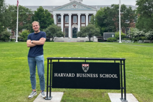 Šveicarijoje gyvenantis ir į Harvardą įstojęs lietuvis papasakojo apie iššūkius ir ne vieną atbaidančias kainas