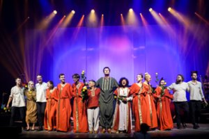 Po įspūdingos „Magiškas Liūtas karalius ir jo pasaulis“ premjeros skelbiamas turas po Lietuvą