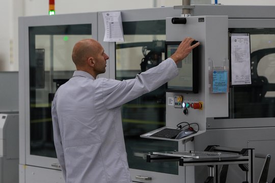 Ekonomistai įvertino naujausius rodiklius: kai kas džiugina, bet vieno sektoriaus atsigavimo dar teks palaukti