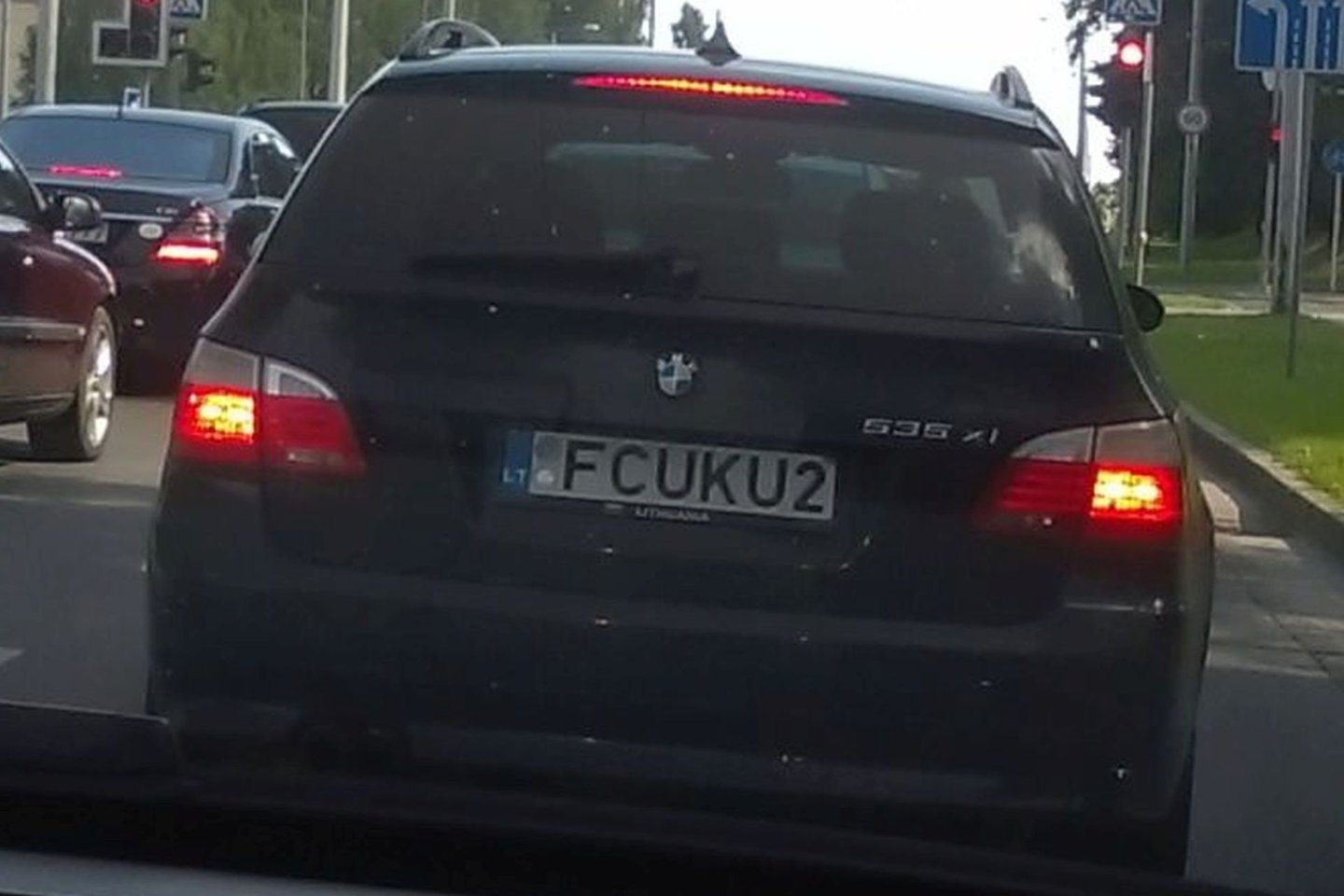 Automobilio numeriai: FCUKU2.<br>Martyno nuotr.