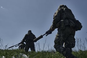 Sutrikusius rusus vieną po kito medžioja elitiniai Ukrainos snaiperiai: susipažinkite su „Bachmuto vaiduokliais“