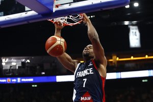 Prancūzai pasiruošimą pasaulio čempionatui pradėjo įspūdinga pergale