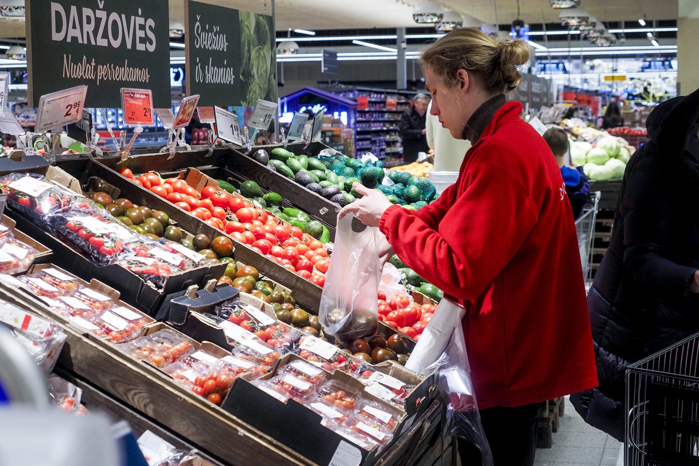 Pigiausių maisto produktų vidutinis krepšelis Lietuvos prekybos centruose liepą pigo 5,5 proc.<br>V.Ščiavinsko nuotr.