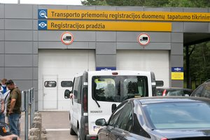 Liepą naujų lengvųjų automobilių registravimas Lietuvoje išaugo 14 proc.