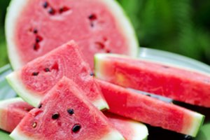 5 priežastys, kodėl verta pasimėgauti arbūzais