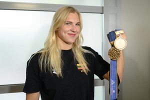 „Auksinės žuvelės“ sutikimas: pasaulio čempionė Rūta Meilutytė grįžo į Lietuvą