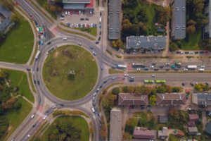 Įspėja visus vairuotojus: šiame magistralės ruože stabdomas eismas 