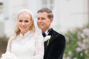 Buvusi „Olialia“ mergaitė Ieva Voveris prabilo apie Viktorijos Siegel šeimos dramą ir svingerių vakarėlius