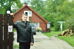 Kretingiškių šeima liko už borto: jų namo tiesiog neprijungė prie vandentiekio ir kanalizacijos tinklų