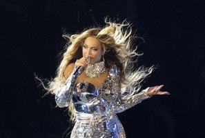 Keisčiausi Beyonce įnoriai: privatumas 50 metrų spinduliu ir nuosava tualeto sėdynė