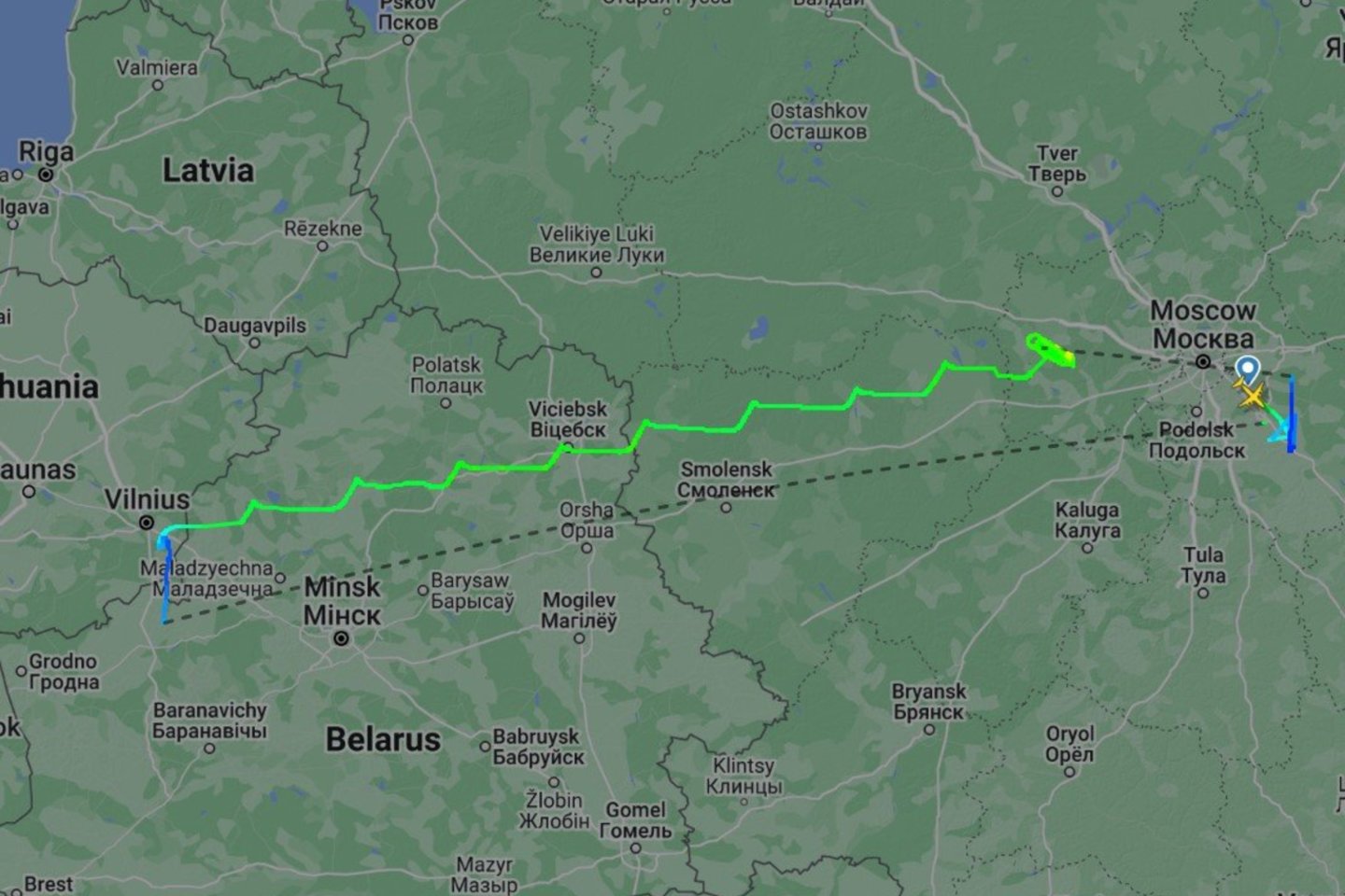 Tinklalapis „Flightradar24“ rodo į šalies teritoriją įskridusį Rusijos Nepaprastųjų situacijų ministerijos lėktuvą „Ilyushin il-76TDP“.<br>Ekrano nuotr.