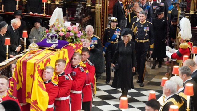 Karalienės Elžbietos II pirmosios mirties metinės nebus viešai paminėtos: neplanuojamas ir šeimos susitikimas