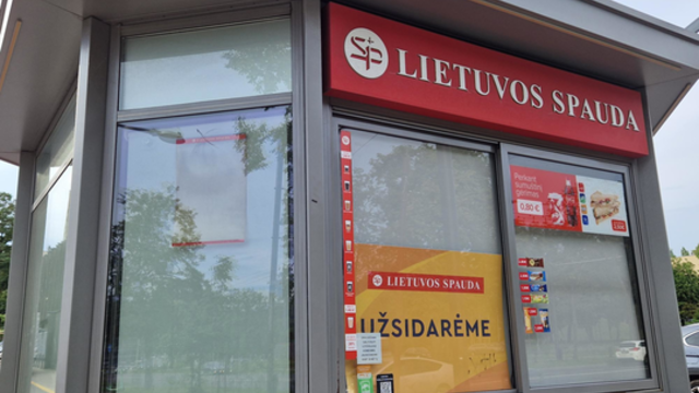 „Lietuvos spaudos“ ir „Narvesen“ kioskų uždarymas jau sukelia nepatogumų: pastebi gyventojų nepasitenkinimą