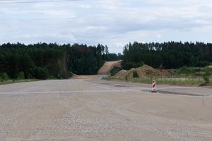 Žadėto ilgiausio tilto net kontūrų dar nematyti: paaiškino, kodėl darbai vėluoja