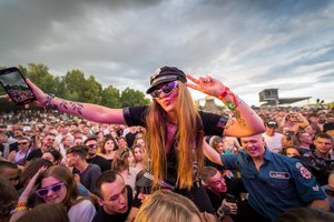 Pasidalino įspūdžiais, kaip atrodo rytas populiariame festivalyje po audringos nakties