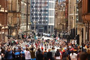 Protestuotojai nutraukė pasaulio dviračių sporto čempionato plento lenktynes