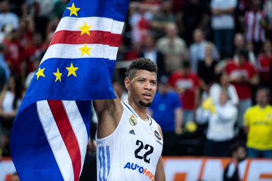 W. Tavaresas delsia kalbėtis su „Real“ – dar svajoja sugrįžti į NBA