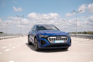 Naujo „Audi Q8 Sportback e-tron“ testas: ko vertas elektromobilis už nekilnojamo turto kainą