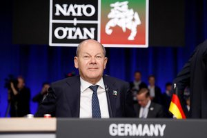 Vokietija – ant skandalo slenksčio: O. Scholzui metė rimtus kaltinimus dėl pažadų Vilniuje