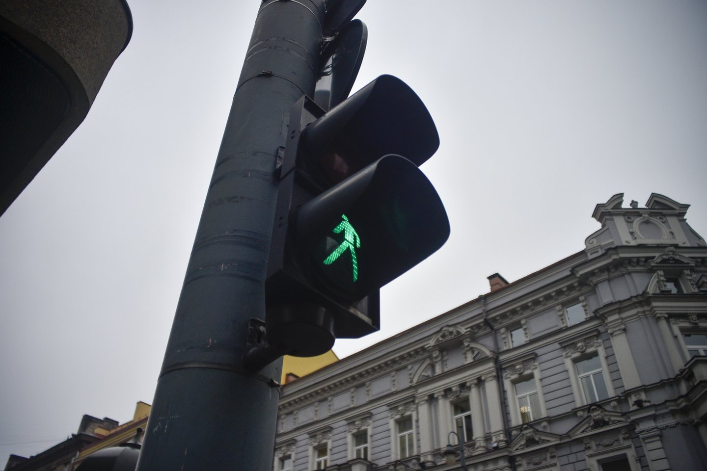 Žalias signalas pėsčiajam įsijungia tik tam tikru laiku.<br>V.Ščiavinsko nuotr.