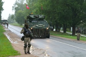 Lietuvos kariuomenė tęsia kovinės parengties pratybas: „Esame pasiruošę reaguoti“