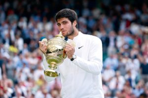 Kas kels čempiono taurę prestižiniame teniso turnyre Toronte?