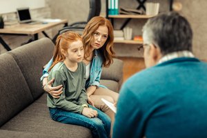 Autizmo asociacijos atstovė: tėvai net atiduoda autistiškus vaikus į globos namus, nes nebeturi jėgų jų auginti