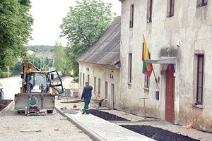 Inspektorių bijo, bet vis tiek dirba šešėlyje