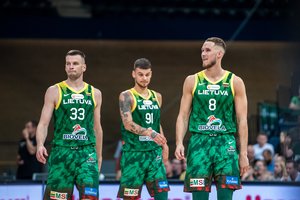 Rinktinės žaidėjui T. Sedekerskiui mačo metu prikabino mikrofoną – apie ką jis kalbėjo