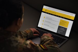 Internete tyko pavojai: KAM ragina būti atidiems ir saugotis kibernetinių sukčių