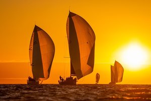 Finalinę Pasaulio jūrinio buriavimo čempionato dieną lietuviai kovos dėl vietos geriausiųjų penketuke