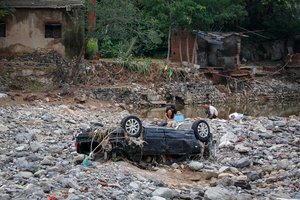Kinijos šiaurėje purvo nuošliauža pražudė du žmones