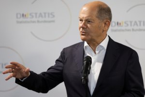 Vokietijos parlamentaras: O. Scholzo biuras dirba V. Putino naudai