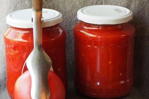 Pomidorų ir paprikų tyrė be cukraus ar acto: darbo nedaug, o rezultatas – tobulas