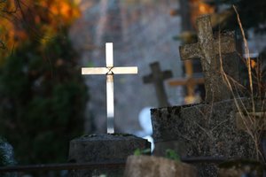 Vagims neliko nieko švento: nuo kapo Vilniaus rajono kapinėse pavogtas antkapis