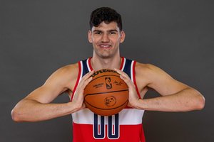 NBA vasaros lygoje spindėjęs Serbijos talentas rungtyniaus Eurolygoje