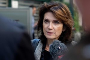 Žudiką maniaką mylėjusiai garsiai advokatei netrūko fantazijos, kaip palaikyti su juo intymų ryšį