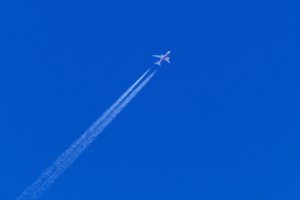 Kad išvengtų audros, Rusijos keleiviniams lėktuvams leista įskristi į ES oro erdvę