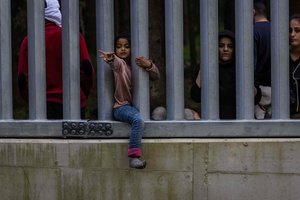 Pareigūnai: ketvirtadienį iš Baltarusijos į Lenkiją bandė nelegaliai patekti 64 žmonės