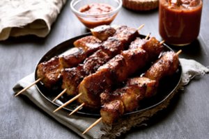 Kai skanu – dar ir nebrangu: savaitgalio pietums – kiaulienos iešmeliai ir gaivus desertas