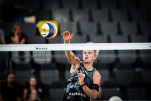 Lietuvos paplūdimio tinklininkai Hamburge pasisėmė patirties iš olimpinių čempionų