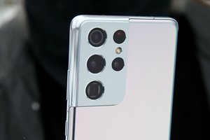 Panevėžyje neįprastas sukčiavimo atvejis: pirkti vieni brangūs telefonai, o grąžinti kiti
